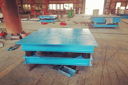 兩臺(tái)二維混凝土振動(dòng)平臺(tái)發(fā)貨中